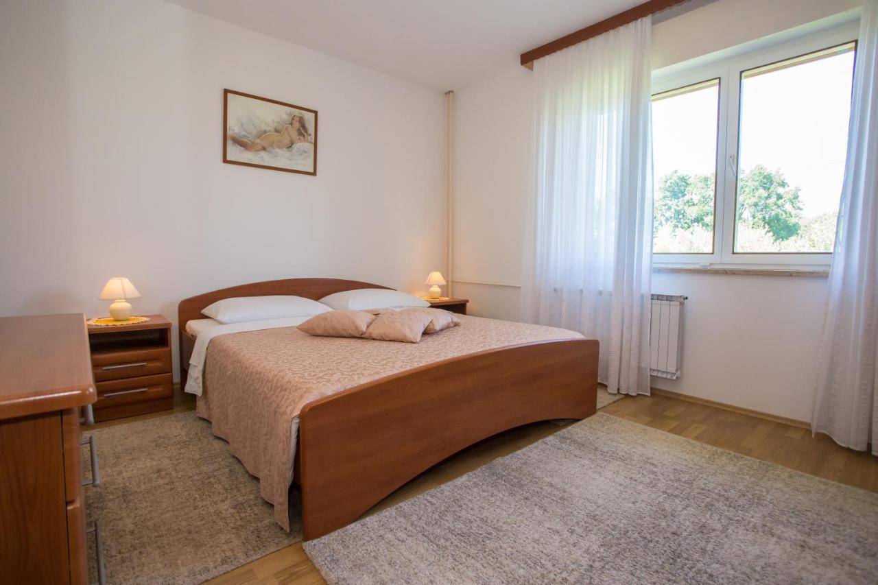 Garden View Apartment In Porec For 2 - 4 Persons Kültér fotó